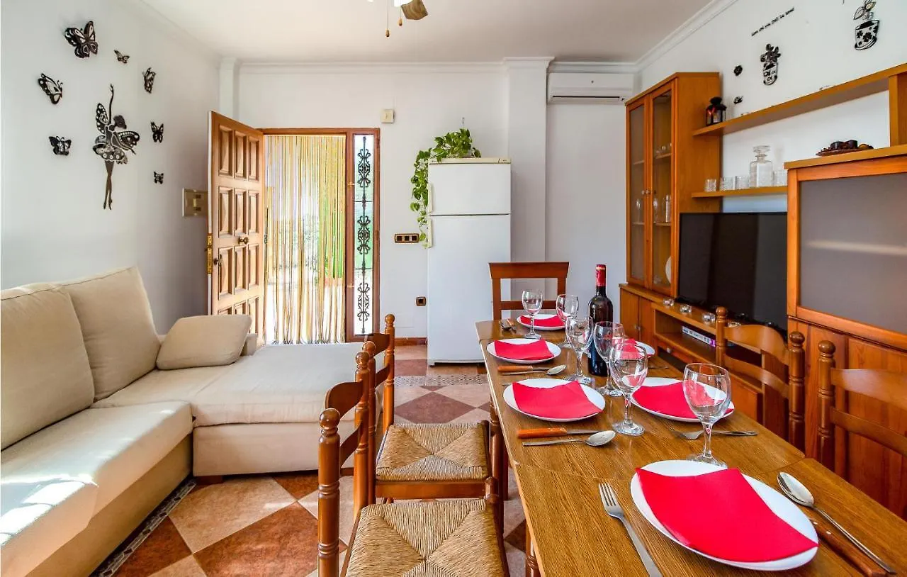 2 Bedroom Cozy Apartment In Benajarafe Spain
